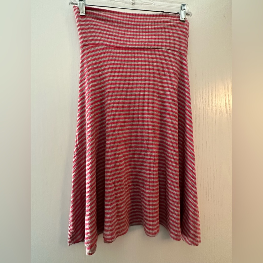 LuLaRoe  Deep Pink Coral / Grey Striped Azure Skirt Size XS - LN EUC